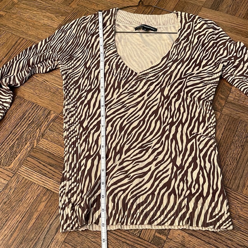 Express Animal Print Sweater Sz XS - Picture 6 of 7